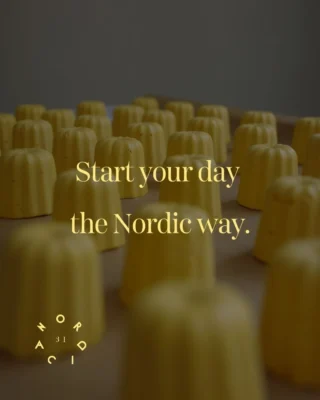 Nordic Breakfast met saffraanboter in canelévorm, Comté en zuurdesembrood